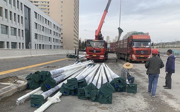 北屯太阳能路灯灯杆垂直度矫正方法与维护