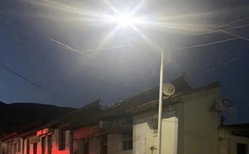 农村院子里最适合的北屯太阳能路灯亮度与安装要点