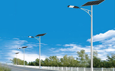 农村道路装北屯太阳能路灯选多大瓦数实测